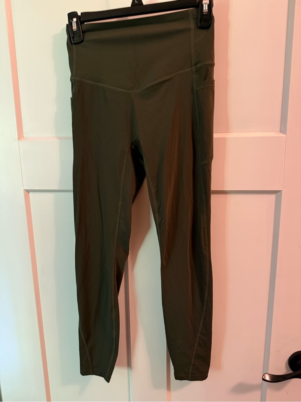 HALARA Olive Green High-Waist Leggings with Pocket